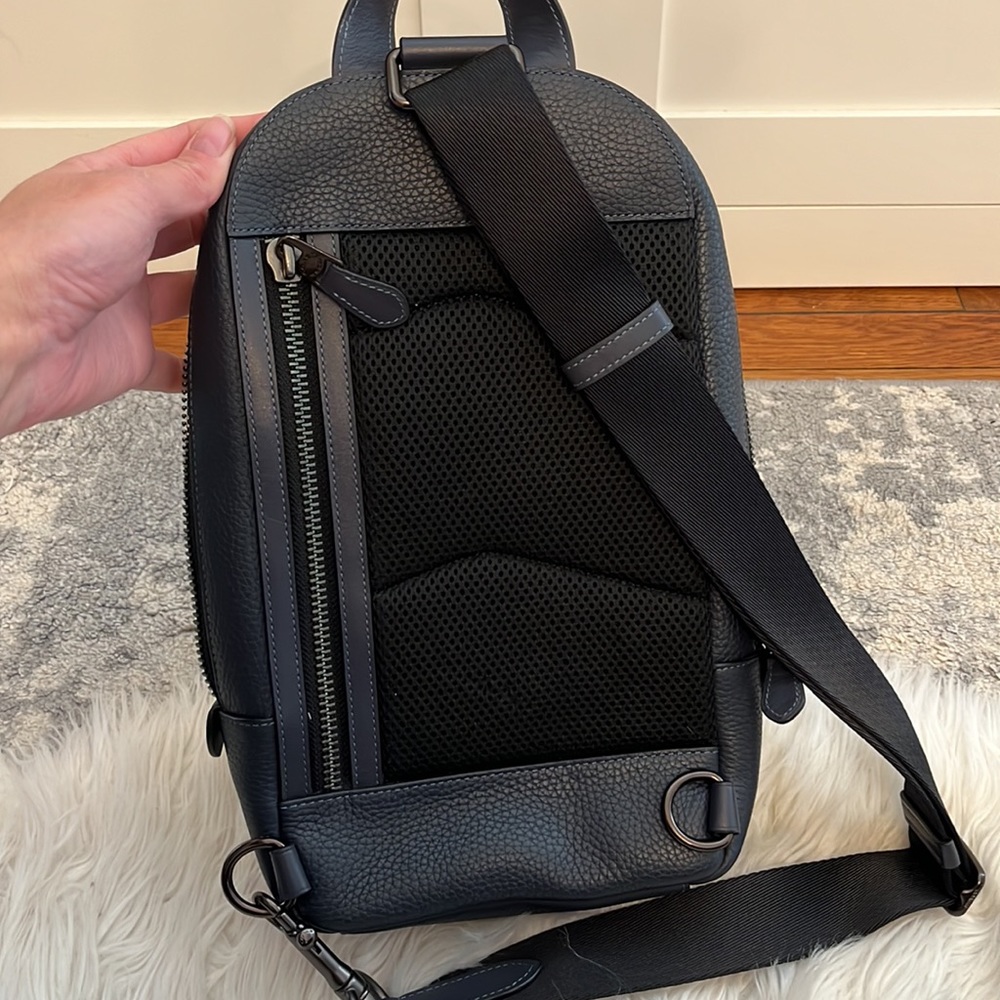 Coach Crossbody Pack - Picture 7 of 13